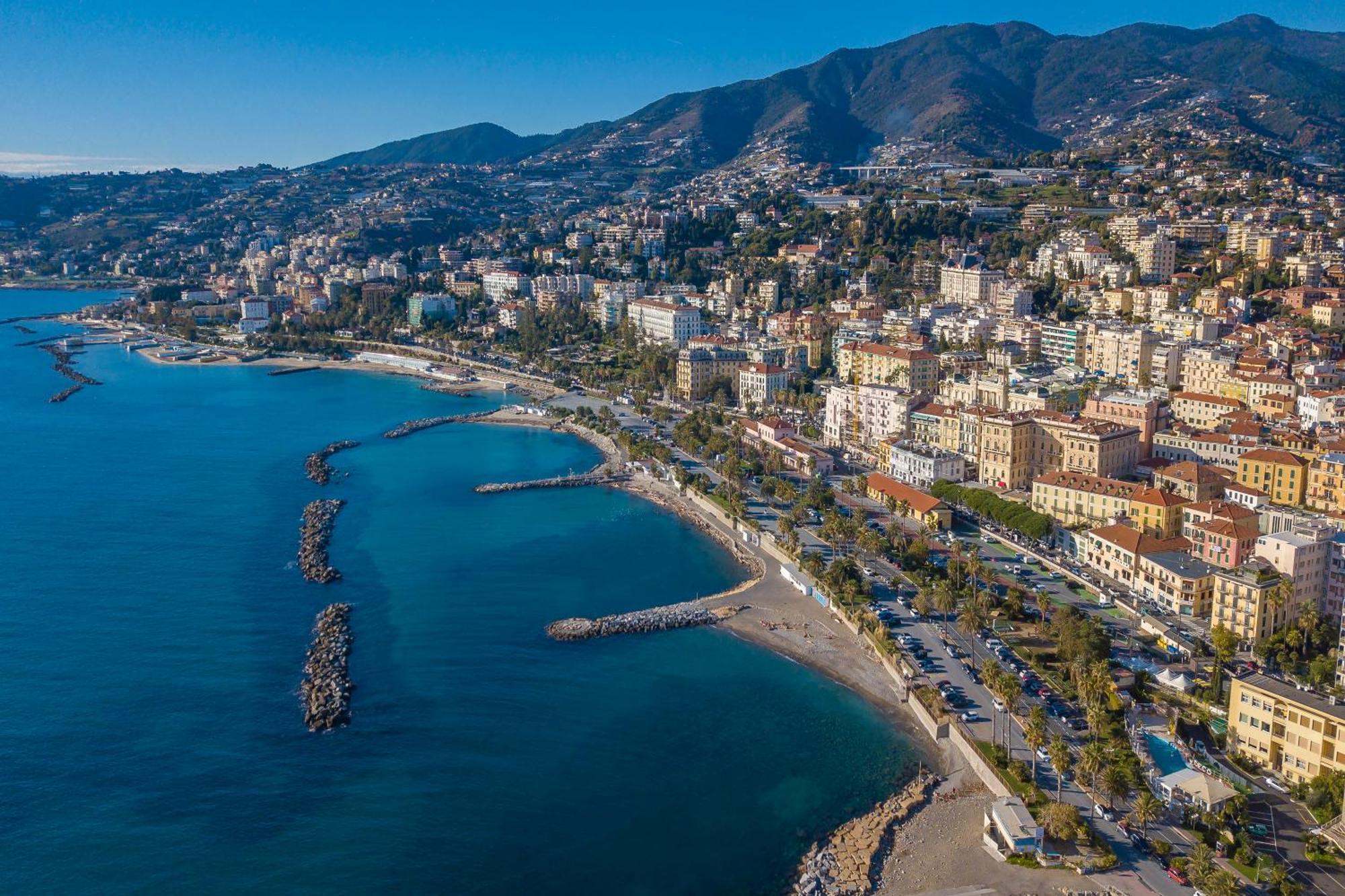 Casa Felice - Happy Rentals Санремо Экстерьер фото